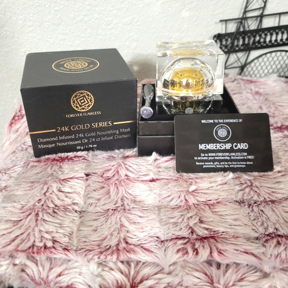 Diamond Infused 24K Gold Nourishing Cream